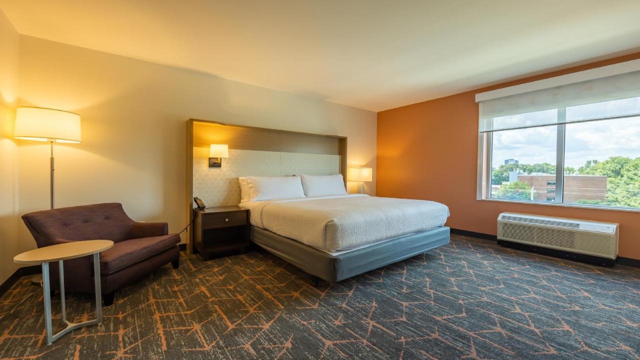 Courtyard By Marriott Atlanta Dunwoody Exterior foto