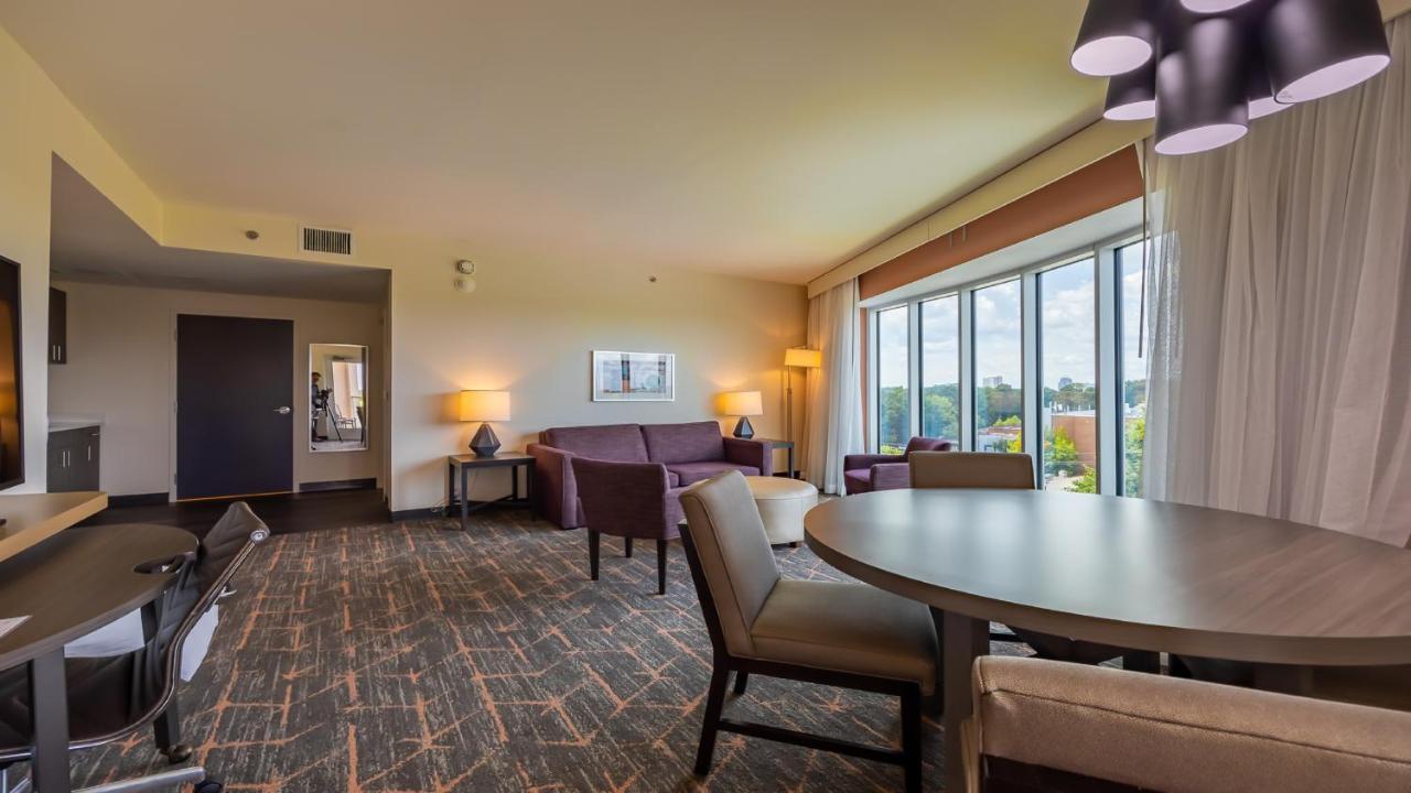 Courtyard By Marriott Atlanta Dunwoody Exterior foto